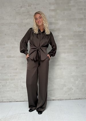 Emmett heavy sateen buks Mørkebrun Neo Noir 